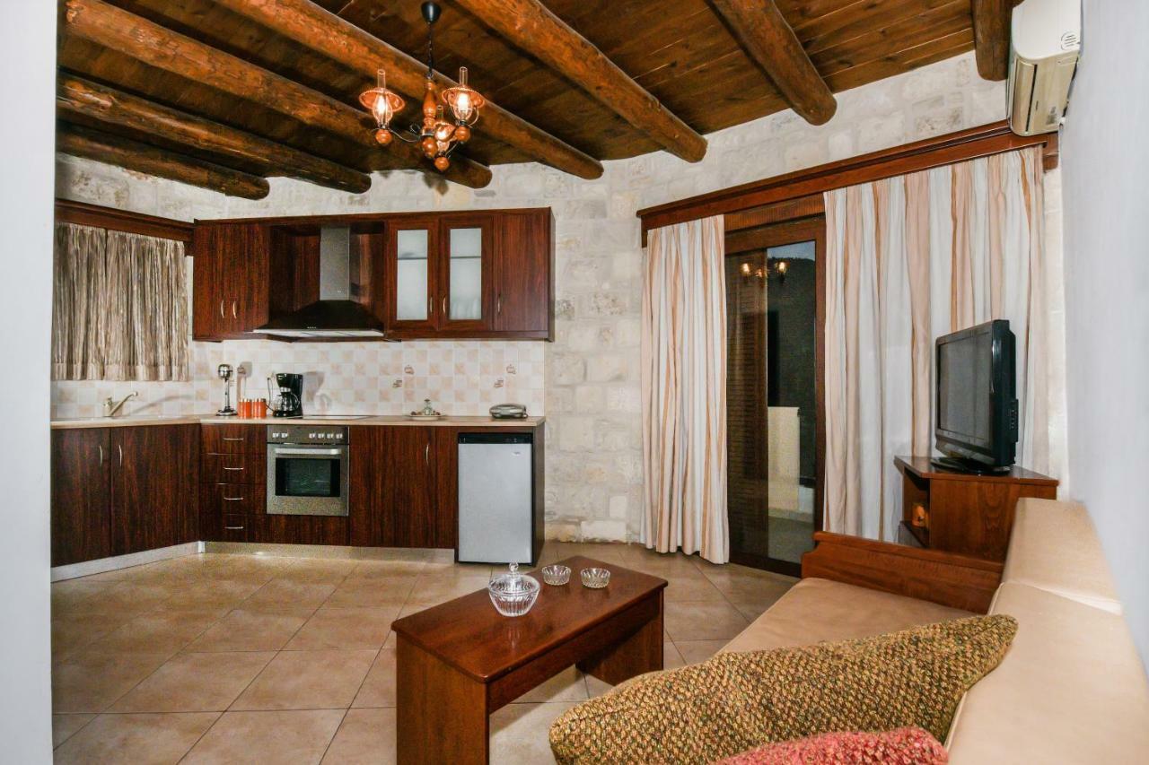 Ariadni Apartments Sfinarion Ngoại thất bức ảnh