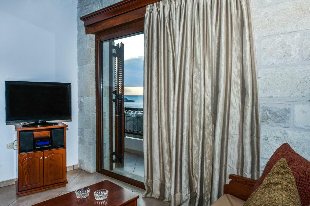 Ariadni Apartments Sfinarion Ngoại thất bức ảnh