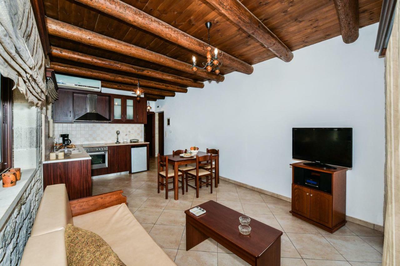 Ariadni Apartments Sfinarion Ngoại thất bức ảnh